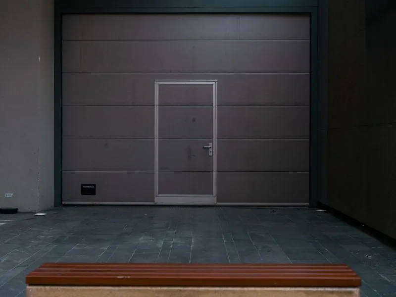 Illustration showing an intact garage-door panel
